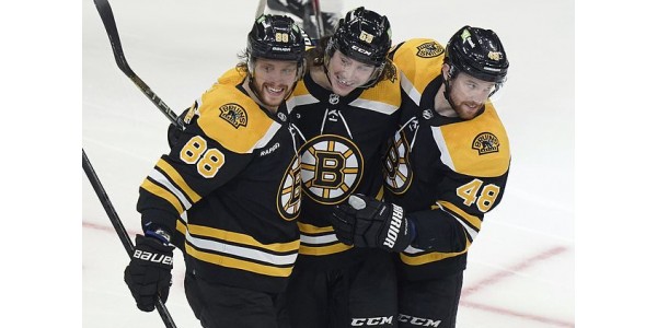 Boston Bruins lyckas äntligen återigen göra anspråk på President's Trophy